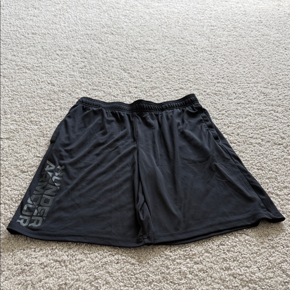 Under Armour Men’s Black Athletic Training Shorts with Side Logo
